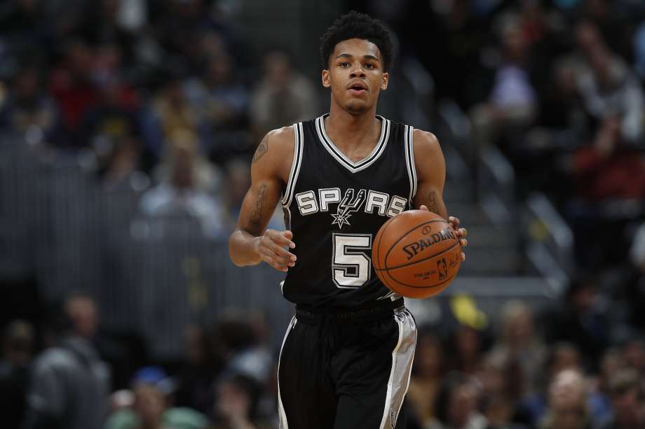 Coach starts with Dejounte Murray in place of Tony Parker, Parker says no issue with that