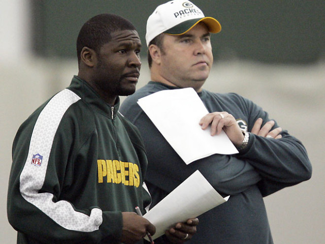 Green Bay Packers remove Edgar Bennett from offensive coordinator position