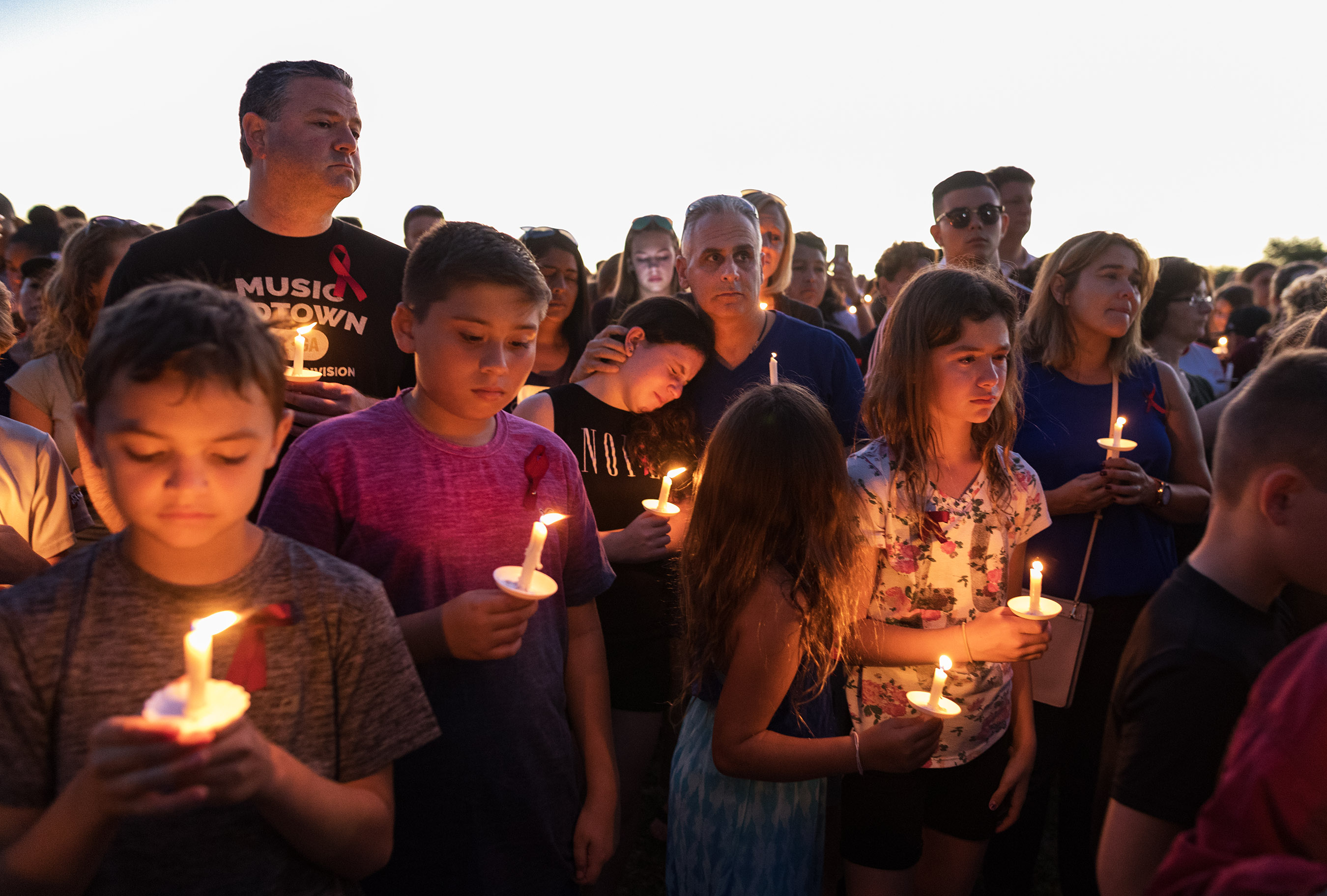 Miami Dolphins chip in $17,500 for Douglas High School shooting victim’s family