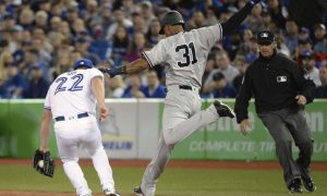 New York Yankees’ Aaron Hicks injured with rib injury