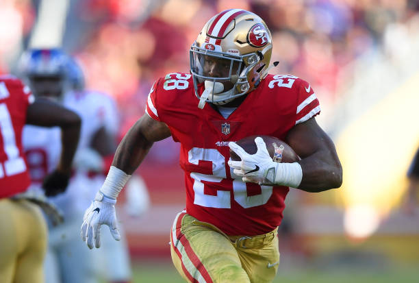 Cleveland Brown will sign running back Carlos Hyde
