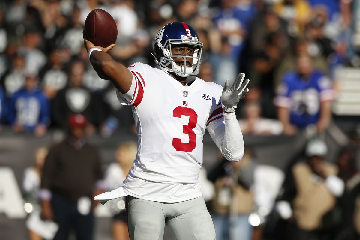 Quarterback Geno Smith signs a one year deal with Los Angeles Chargers