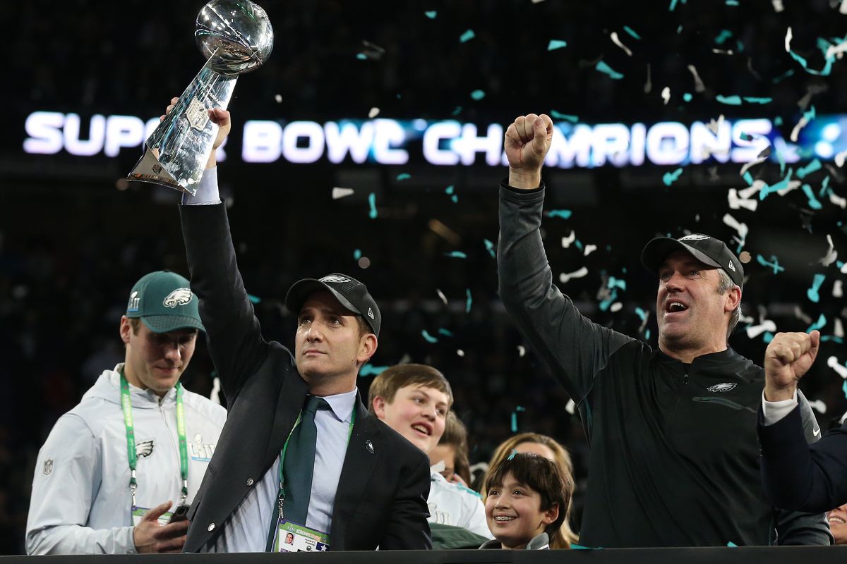 Eagles trade their first-round draft pick to with Ravens