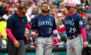 Seattle Mariners’ Robinson Cano fractures get hit by a fastball, fractures his right hand