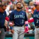 Seattle Mariners’ Robinson Cano fractures get hit by a fastball, fractures his right hand