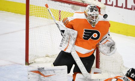 Flyers resign Anthony Stolarz with a one-year two-way deal