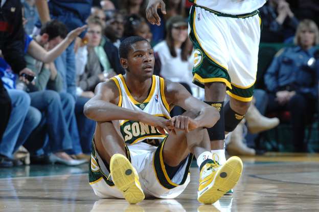 Kevin Durant will come back to Seattle to play a preseason game