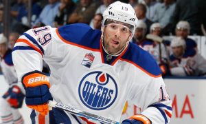 St. Louis Blues have reportedly signed Patrick Maroon officially