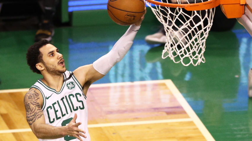 Shane Larkin signs a one year, $1.8 million deal with Anadolu Efes