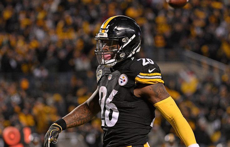 Le’Veon Bell reportedly did not accept a $70 million deal offered by the Steelers