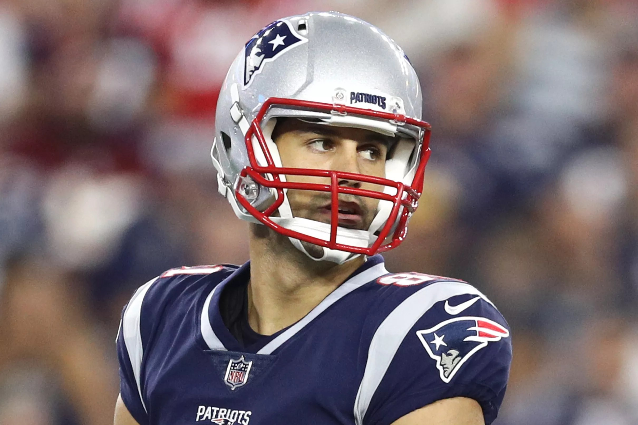 New York Patriots’ Eric Decker announces his retirement from the league