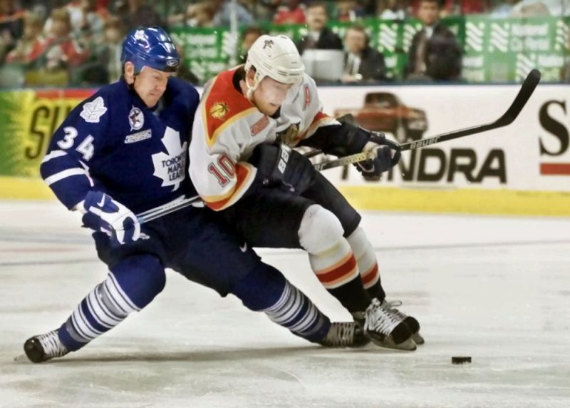Bryan Berard sues the NHL over lack of protection from injuries