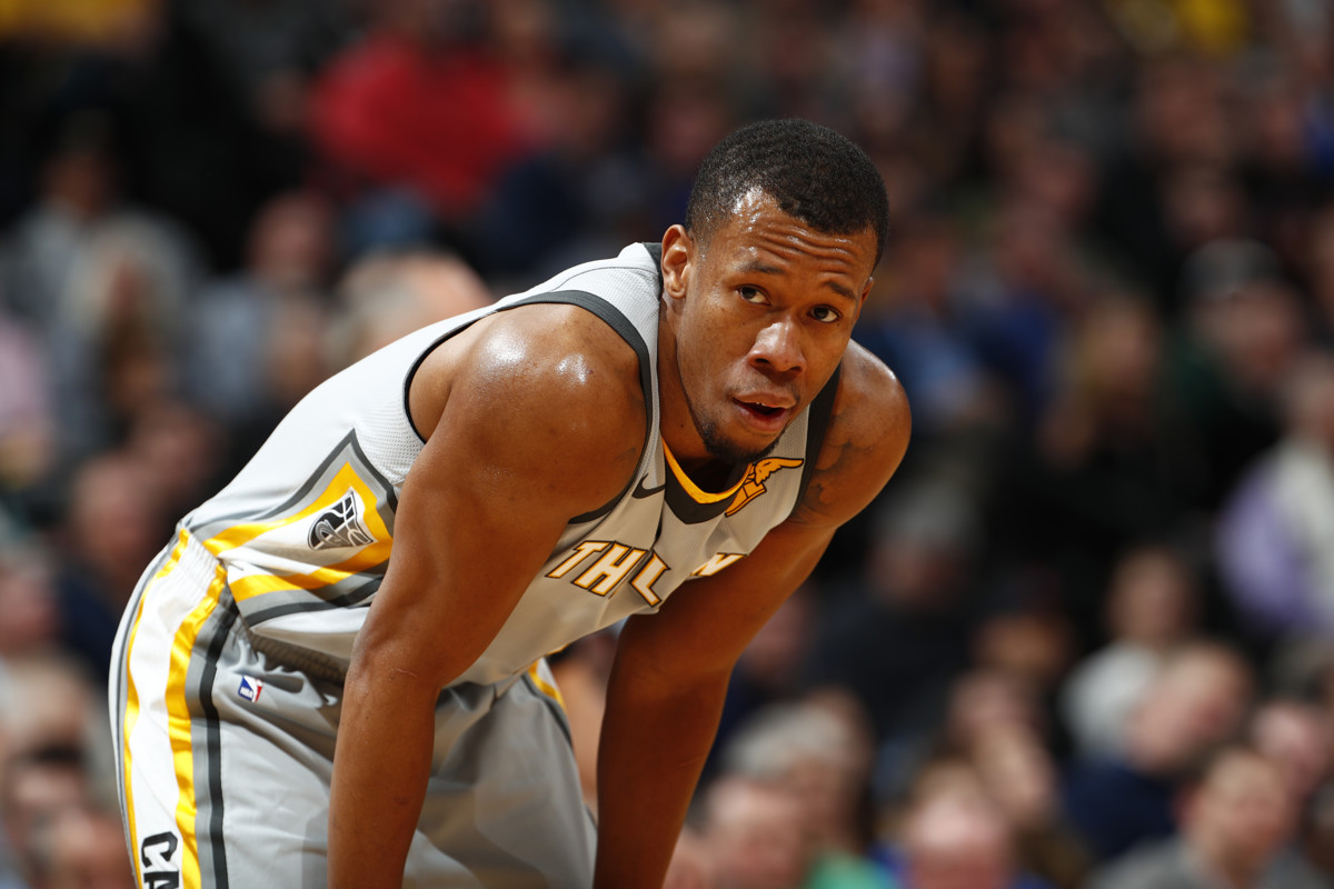 Rodney Hood signs a one-year qualifying offer worth $3.4 million from Cleveland Cavaliers