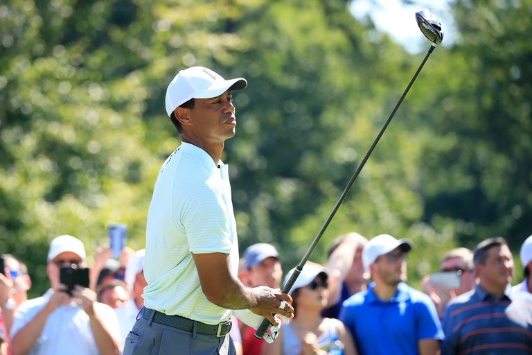 Tiger Woods dazzled with a 62 in the BMW Championship opening round