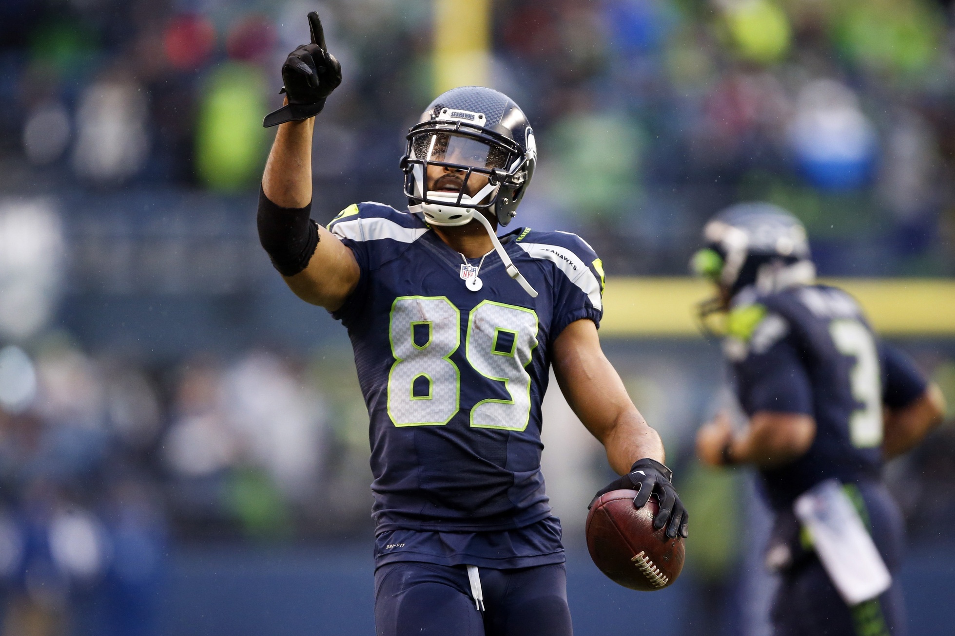 Doug Baldwin makes a comeback to practice from knee injury