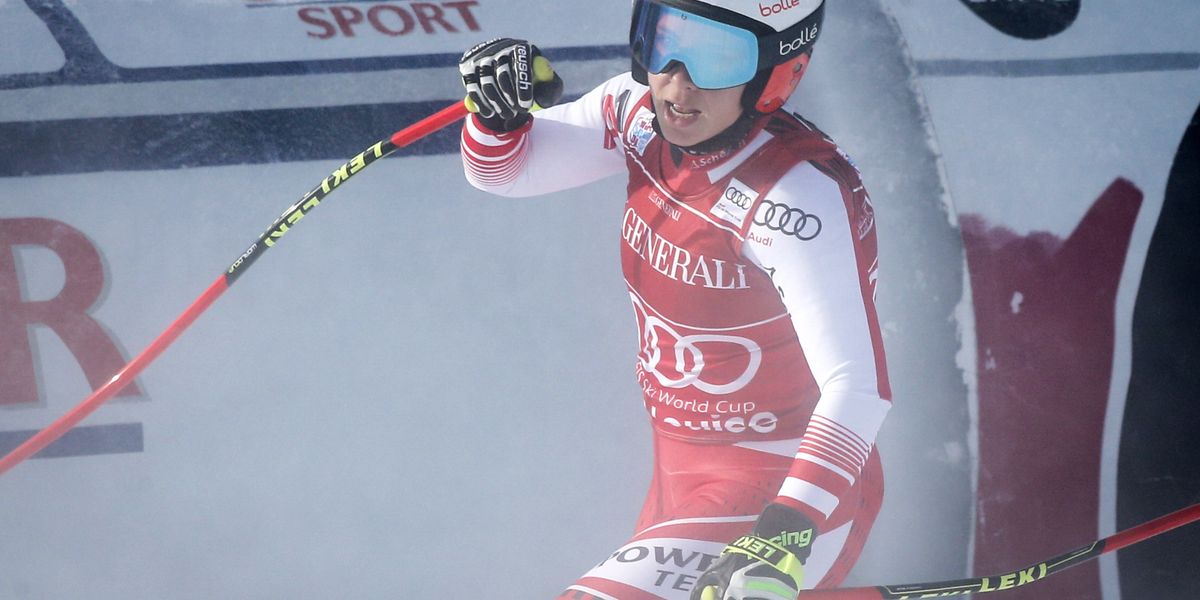 Nicole Schmidhofer wins 2nd place in Lake Louise Downhill