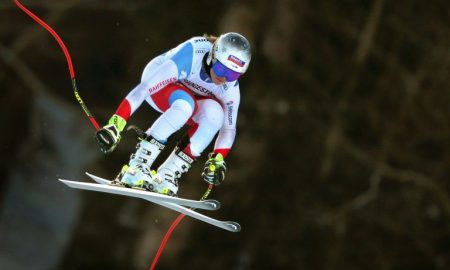Corinne Suter claims victory in the downhill training as Lindsey Vonn is suffering from her knee ailment