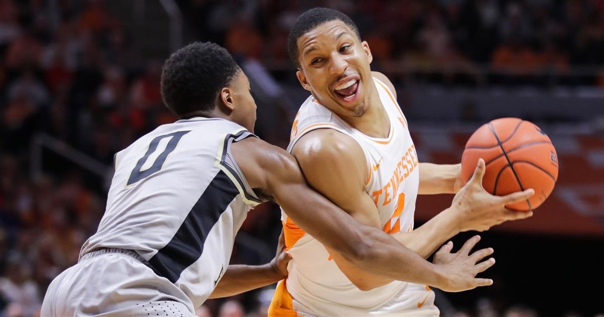 Who will surge in the race, Grant Williams or RJ Barrett?