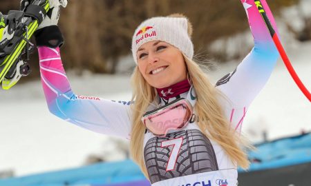 The pain is too much for Lindsey Vonn after surgery